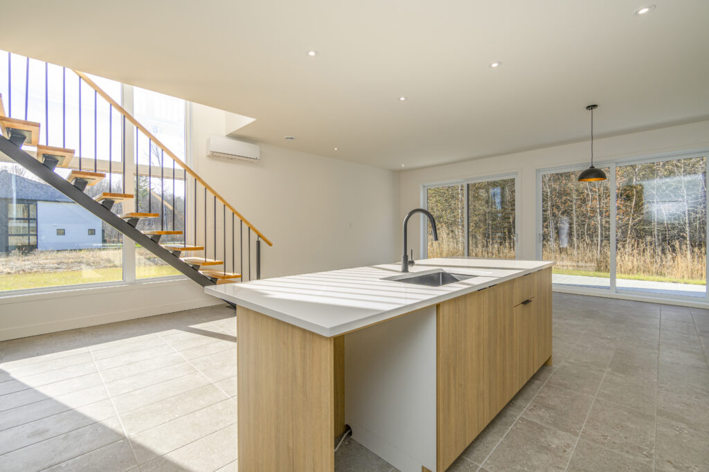 Cuisine dans un jumulée (construction neuve)